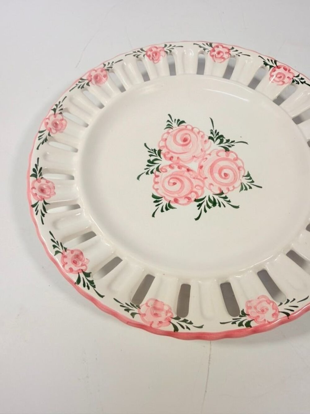 Pottery Reticulated Plate Hand Painted Floral Vintage Vestal Alcobaca Portual Ce - Picture 4 of 16